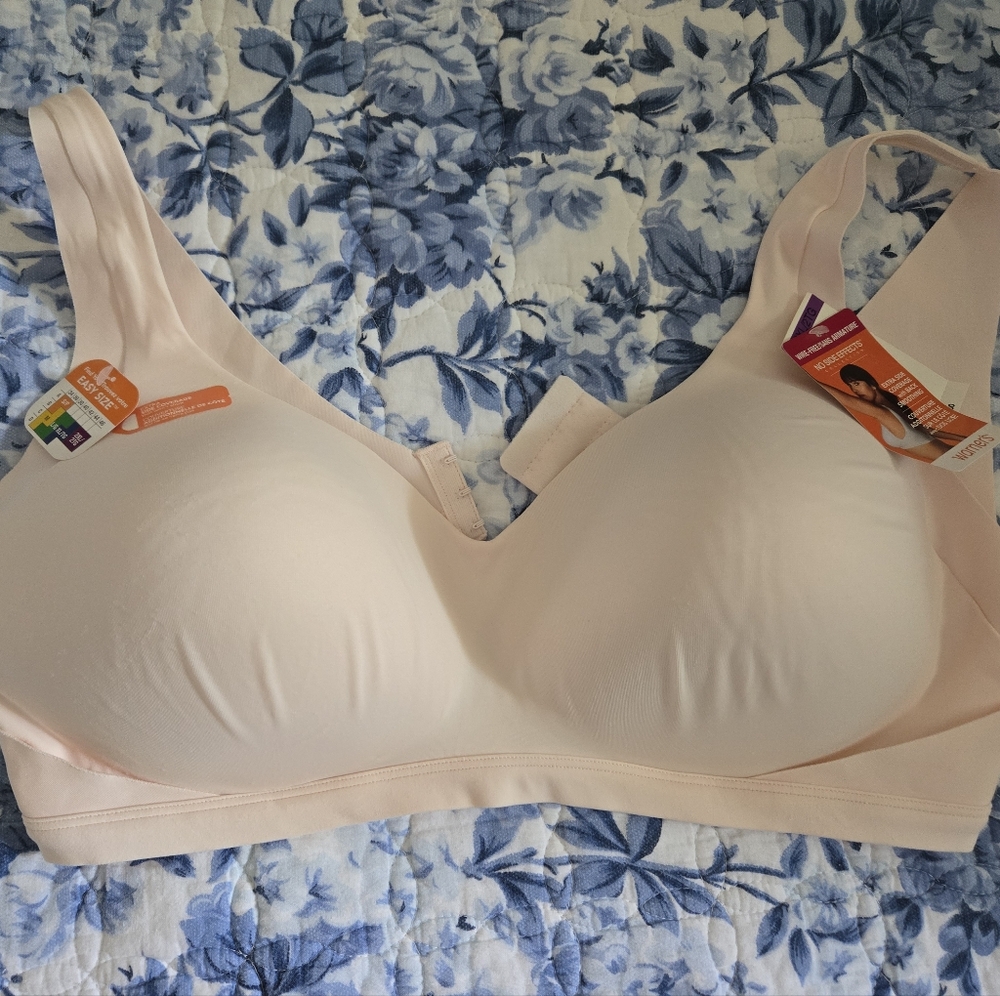 NWT Warner's Light Pink Comfort Bra